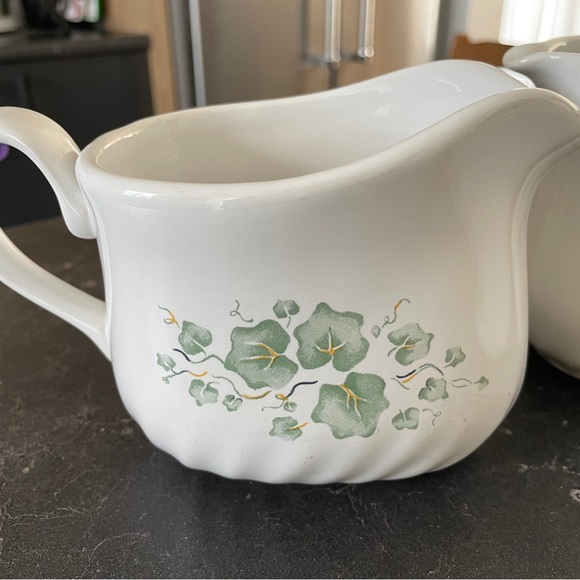 Corelle Callaway ivy sugar/milk/gravy boat - Picture 2 of 7